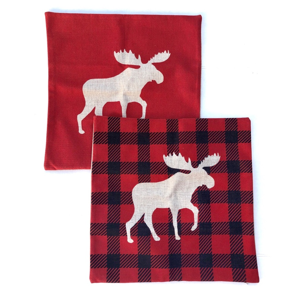 Set of 2 Moose Decorative Pillow Cases